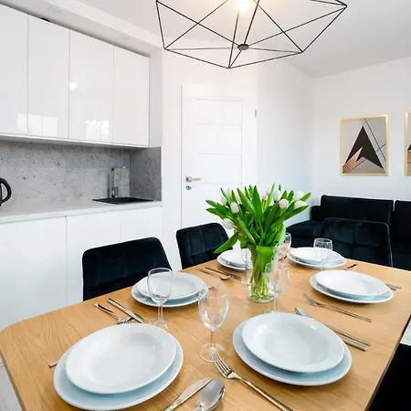 Everysky Nad Lomnica 15-15a Apartamento