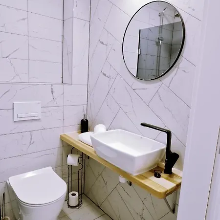 Everysky Nad Lomnica 15-15a Apartamento *