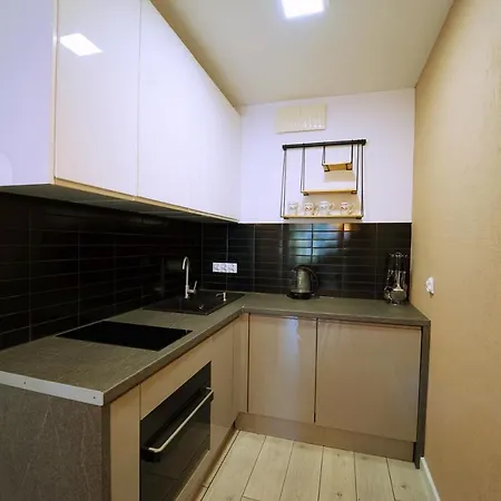 Everysky Nad Lomnica 15-15a