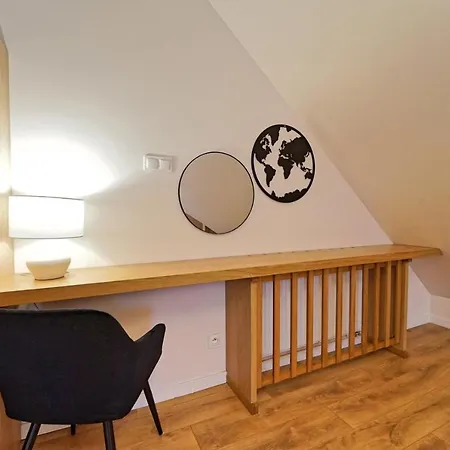 Everysky Nad Lomnica 15-15a Daire