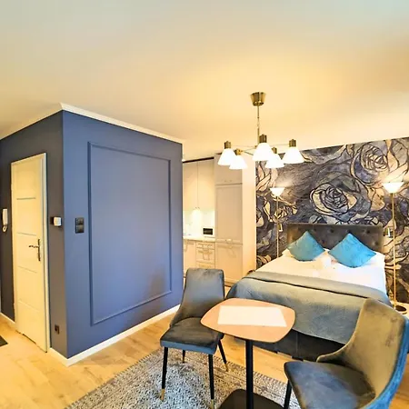 Daire Everysky Nad Lomnica 15-15a