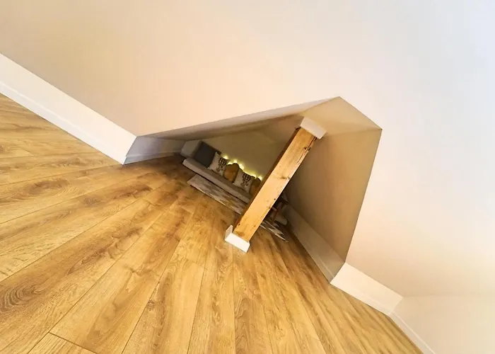 Everysky Nad Lomnica 15-15a 카르파츠