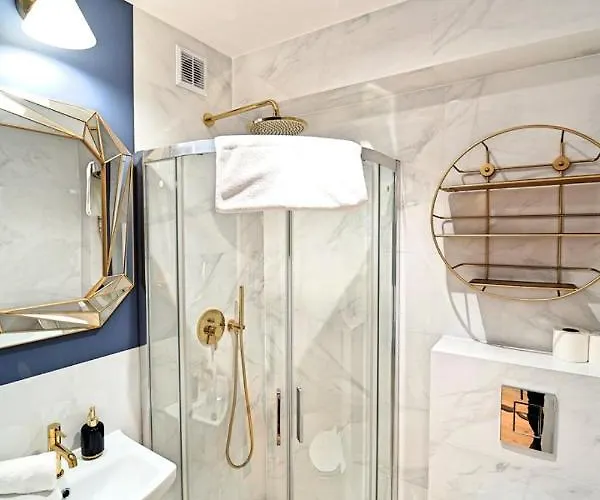 Everysky Nad Lomnica 15-15a * 카르파츠