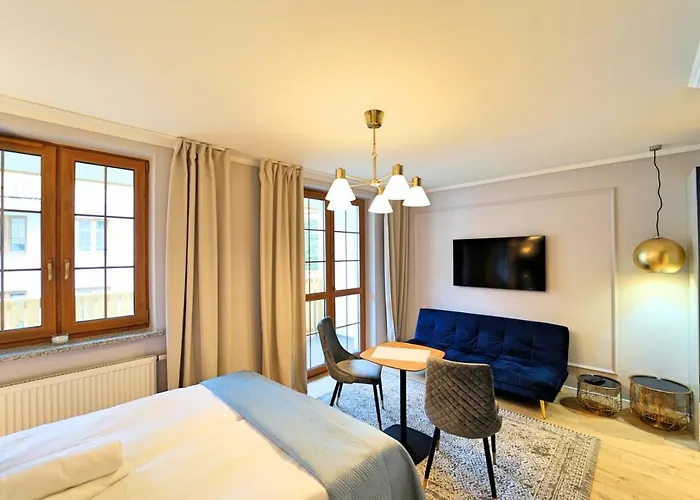 Everysky Nad Lomnica 15-15a *