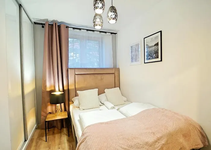 Everysky Nad Lomnica 15-15a 아파트 *